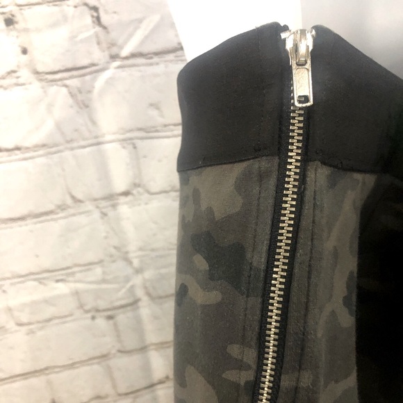 ❤️‍🔥GAP-NWOT❤️‍🔥Ladies Camouflage Pants❤️‍🔥Measurements in Photos❤️‍🔥 - Picture 3 of 16